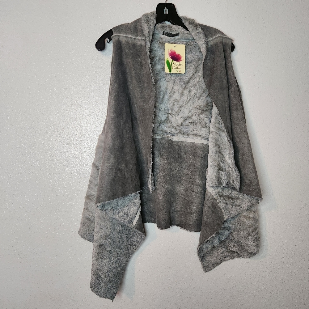 NWT Moda Italia Faux fur/suede vest S